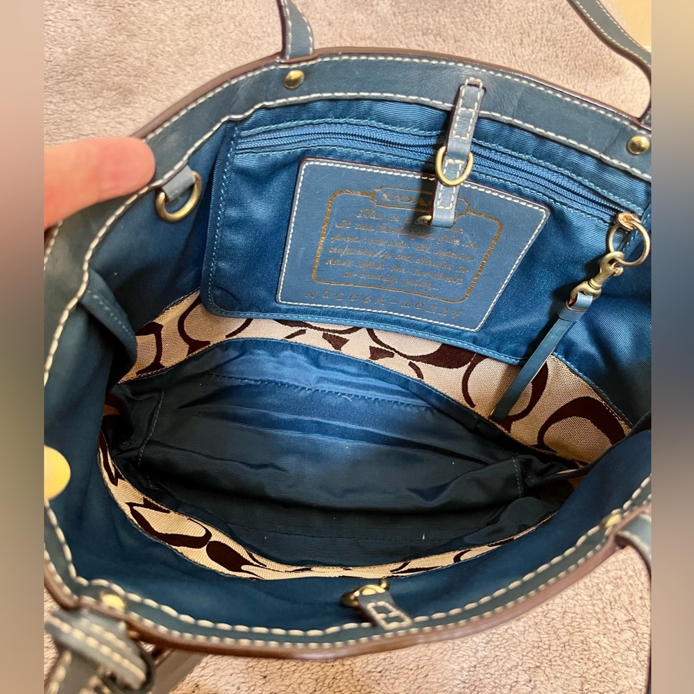 Coach Monogram Purse - Picture 7 of 10